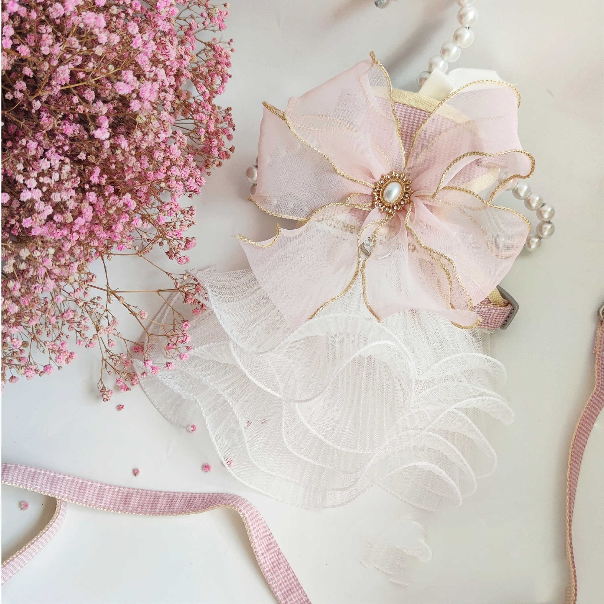 Layers Of Yarn Pet Leash - Drool Depot