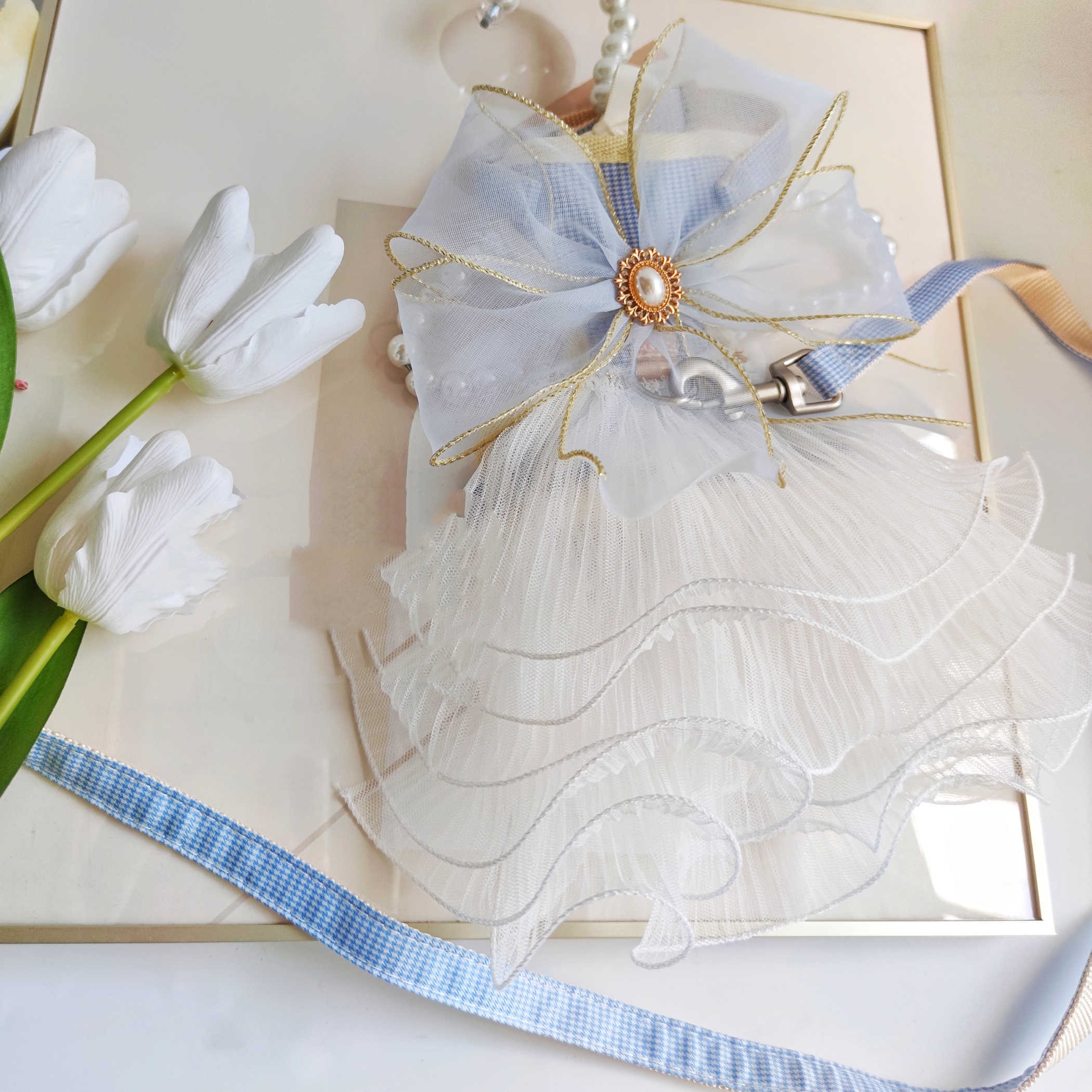 Layers Of Yarn Pet Leash - Drool Depot